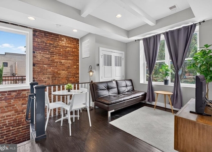 400 13th Street Ne - Photo 1