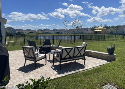 417 Hasler Avenue - Photo 1