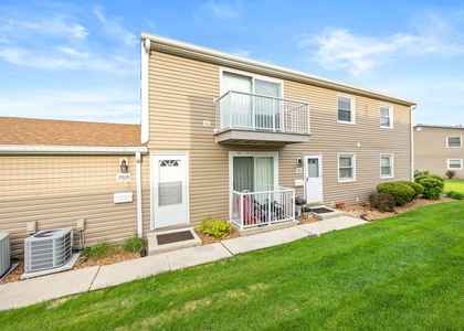 7929 163rd Court - Photo 1