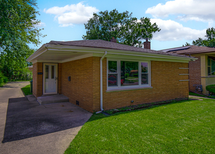 15041 Irving Avenue - Photo 1