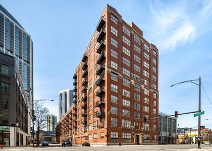 360 W Illinois Street - Photo 1