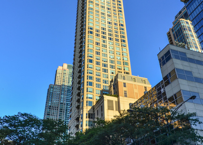 25 E Superior Street - Photo 1