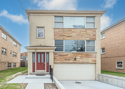 6420 N Spaulding Avenue - Photo 1