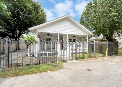 311 N Milby Street - Photo 1