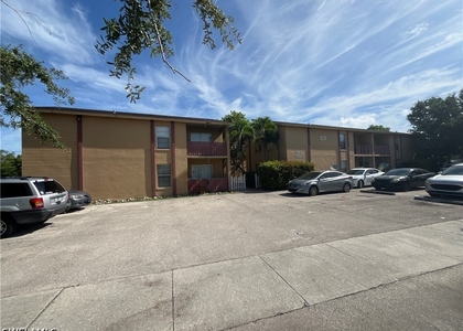 1915 Braman Avenue - Photo 1
