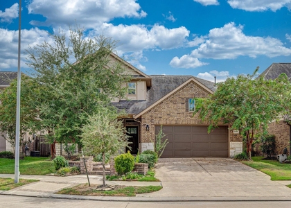 16611 Highland Country Drive - Photo 1