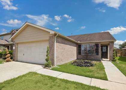 3326 Legends Shadow Drive - Photo 1