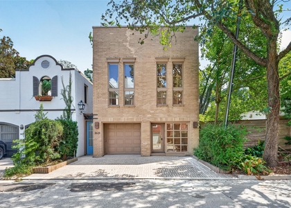 3621 Yupon Street - Photo 1