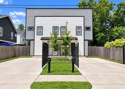 992 Marjorie Street - Photo 1
