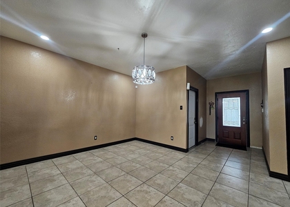 13922 Somersworth Drive - Photo 1