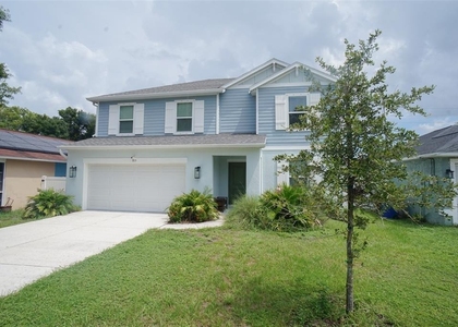 705 Pennsylvania Avenue - Photo 1