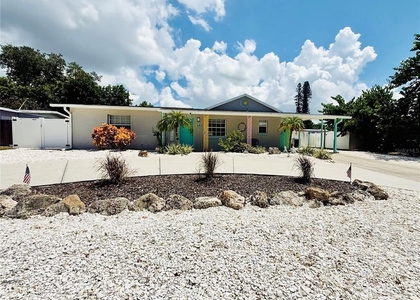 4013 52nd Street Court W - Photo 1