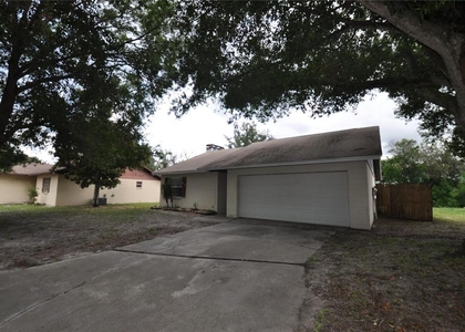 828 Cinnamon Drive E - Photo 1