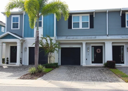 2922 Grand Kemerton Place - Photo 1