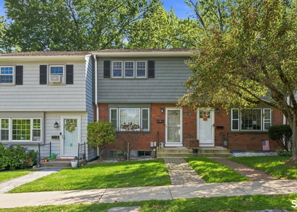 12 Towne House Lane - Photo 1