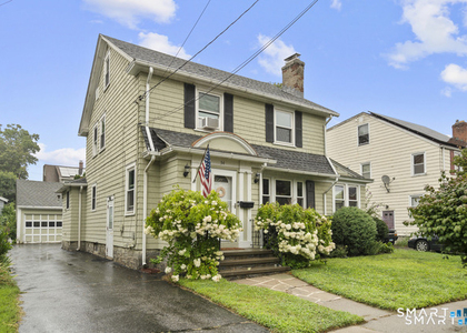 34 Glenwood Avenue - Photo 1