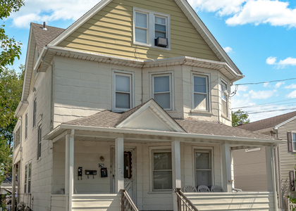 176 Thompson Street - Photo 1