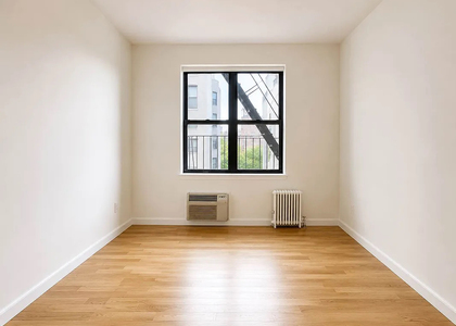  East 10th Street - Photo 1
