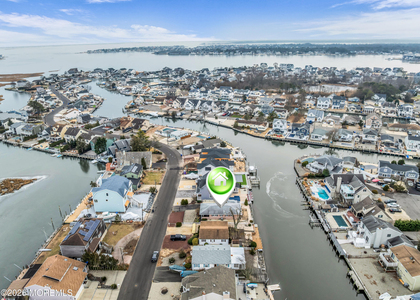 126 Royal Drive - Photo 1