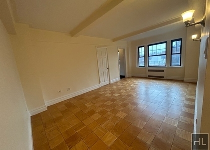 Christopher Street - Photo 1