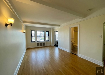 Christopher Street - Photo 1