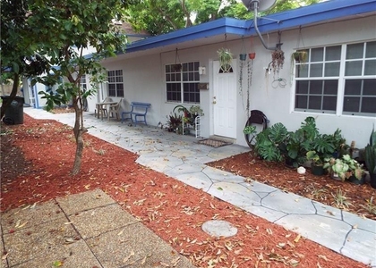 898 Ne 39th Street - Photo 1