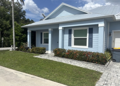 3451 Sw Loggerhead Court - Photo 1