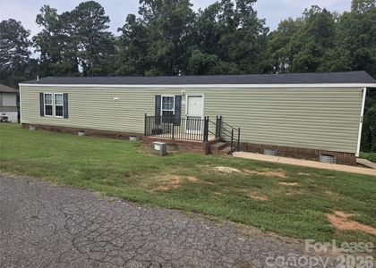 213 Kimberly Circle - Photo 1