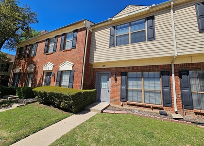 216 Samuel Boulevard - Photo 1