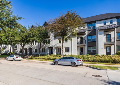 3353 Wynwood Drive - Photo 1