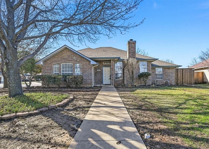 2114 Lattimore Street - Photo 1