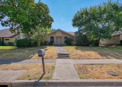 2708 Oak Grove Drive - Photo 1