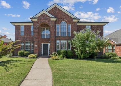 1514 Summerside Drive - Photo 1
