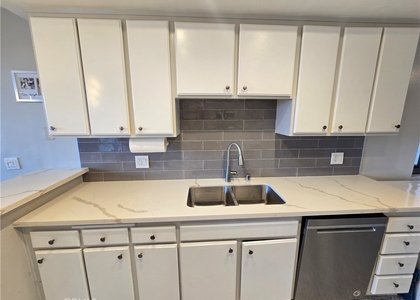 8828 Pershing - Photo 1