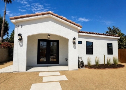 3719 Briscoe - Photo 1