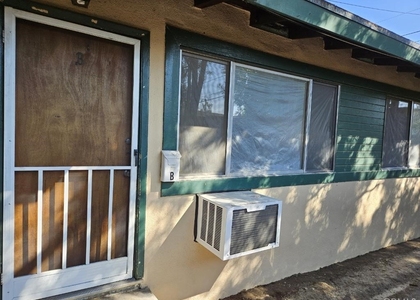 124 W Cherry - Photo 1