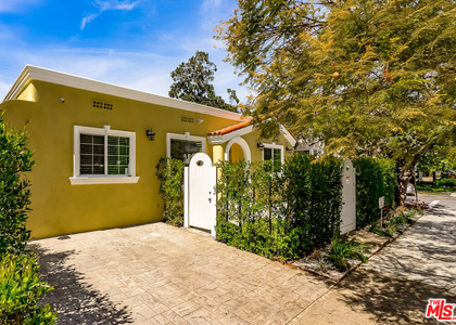 257 N La Peer Drive - Photo 1