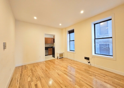 270 Fort Washington Avenue - Photo 1
