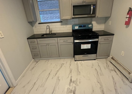 310 Somerset Street - Photo 1