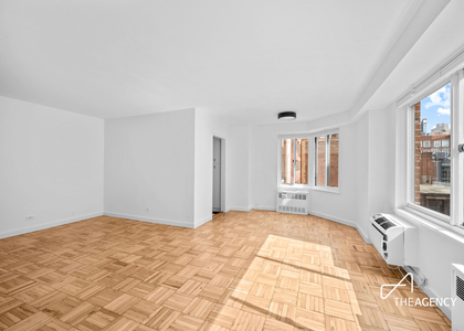 175 W 12th Street - Photo 1