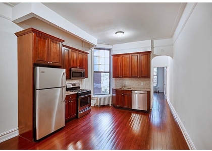 155 E 85th Street - Photo 1