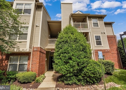 1712 Abercromby Court - Photo 1