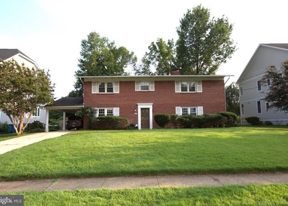 6933 Tyndale Street - Photo 1