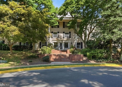 7600 Tremayne Place - Photo 1
