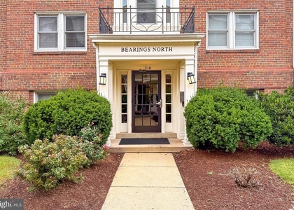 718 S Washington Street - Photo 1