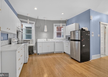 4947 Catharine Street - Photo 1