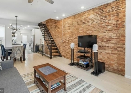 1249 N Hollywood Street - Photo 1