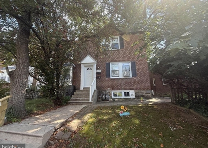 3830 Berkley Avenue - Photo 1