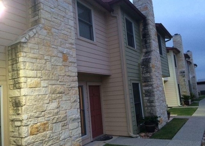 6900 E Riverside Dr - Photo 1