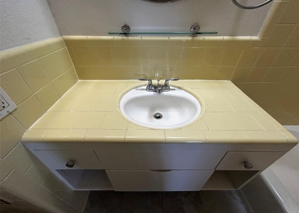 2706 Cole St - Photo 1